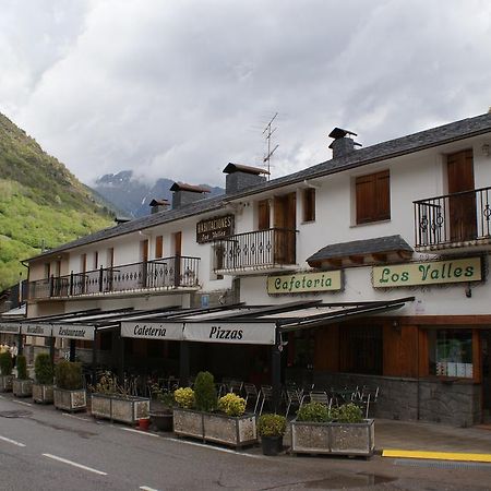 Hostal Los Valles Bielsa Exterior photo