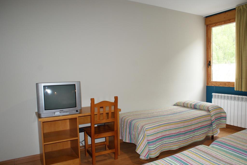 Hostal Los Valles Bielsa Exterior photo